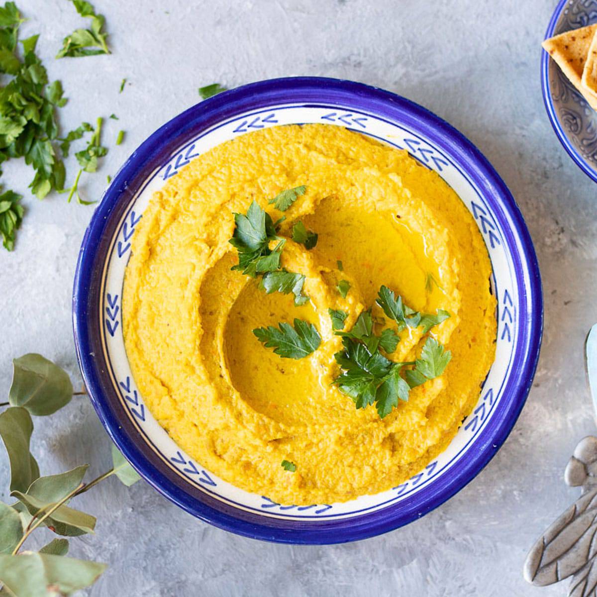 Golden beetroot hummus