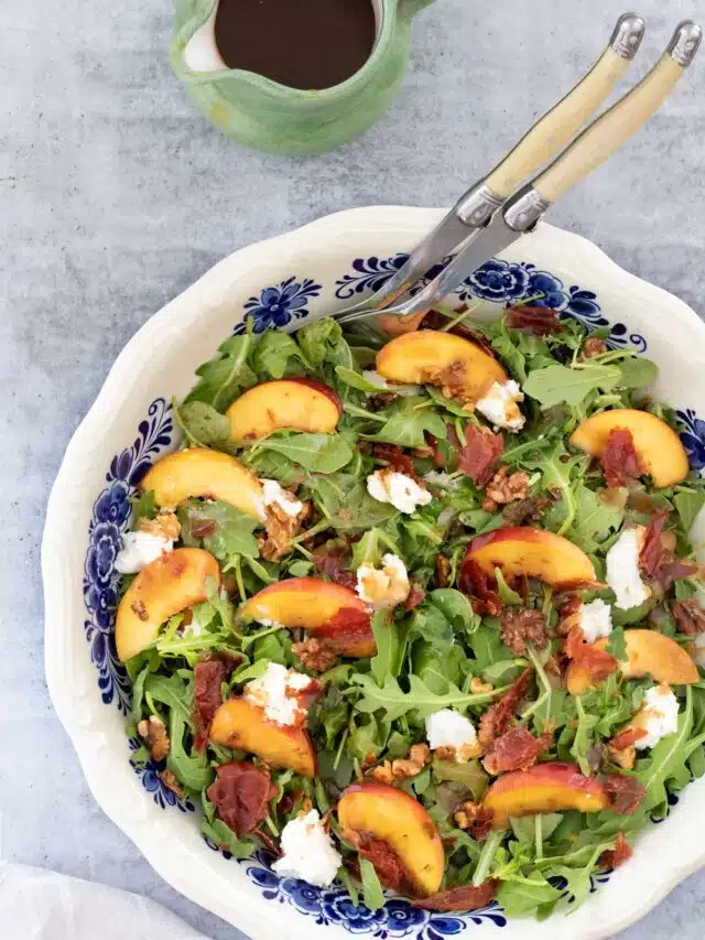 Peach Arugula (Rocket) Salad