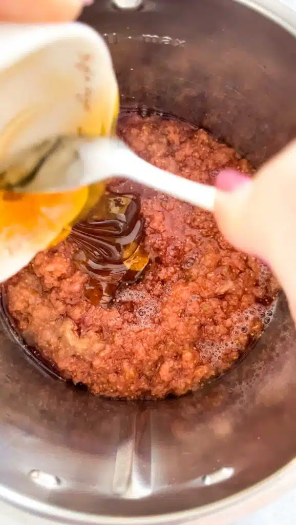 Adding honey to fermented fig puree
